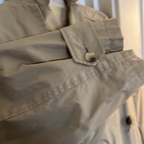 The Limited 1980’s Vintage Outback Red Trench Coat - Picture 4 of 7